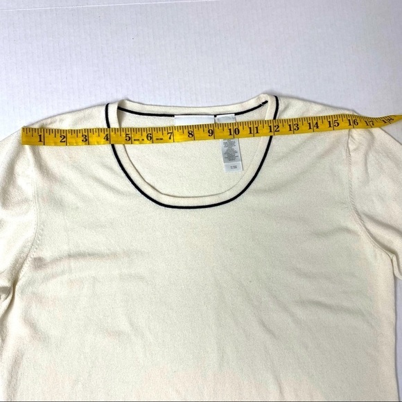 Liz Claiborne Long Sleeve Scoop Neck Bow Sweater - Picture 6 of 7